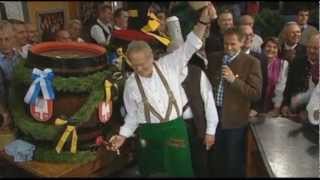 Raw Video: Octoberfest Begins in Munich