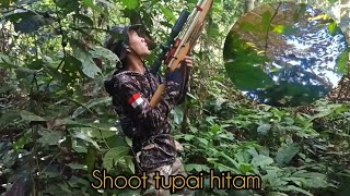 HUNTING TIPIS\