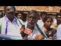 gannavaram ysrcp leaders protests at mro office on filing cases against ys jagan 3rd mar 17