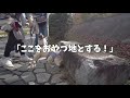 仲良くお散歩中のおやつを食べ、至福のひとときを過ごす。 pug パグ