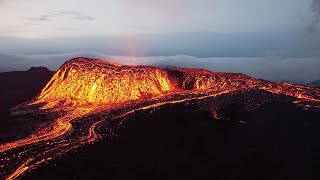 INCREDIBLE Eruption at Icelandic Volcano in HD! 300 METER WAVE OF LAVA!