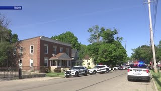 Victim stabbed at Rockford tattoo parlor then engages in police standoff