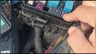 PENJELASAN BAGIAN-BAGIAN KOMPONEN FUSE BOX DEPAN MOBIL PROTON EXORA