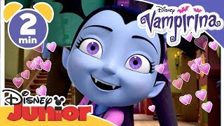 Vampirina | Bat-Chat: Meet Vee | Disney Junior UK