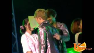 (fancam) 110313 Nichkhun  kiss me