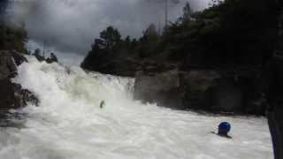 Kayaking the Wairoa Release (Bay of Plenty)