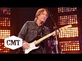 Keith Urban Performs 