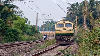 Offlink GOC WDP-4B hauled 16613 Rajkot - Coimbatore Express Negotiates Sharp Curve | Indian Railways