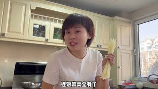 花170元买的鸵鸟蛋做仨菜，闺蜜吃挺香，老公却说跟鸡蛋一个味儿