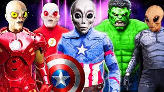 Superheroes VS Aliens!!