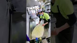 Making Lanzhou noodles 兰州拉面的做法 #Shorts