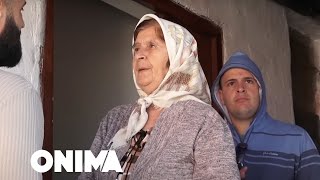 “Po tutna kaniher se po bahet nervoz”/ Lokja nga Prizreni që kujdeset për djalin e saj të sëmurë