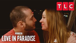 Anika Scores a Kiss | 90 Day Fiancé: Love in Paradise | TLC