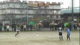 campionato giovanissimi arbitro scandaloso.wmv