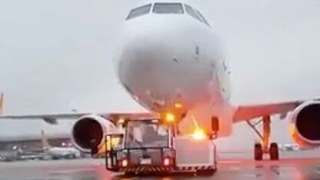 Airbus A310 Pushback Operation