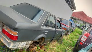 Gudangnya copotan ford laser. Ford laser siap di pretelin semua.