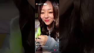 【TikTok】棒を舐める女　あざとい