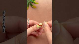 💅💚Simple nail art design for beginners #nailart #shorts #shortvideo