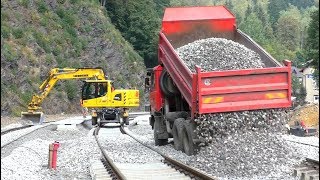 Liebherr 922 rail and Tatra 815