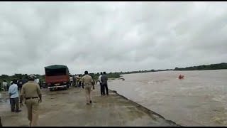 Shaikh Ahmed went to Kagina river near Madbool from Chittapur to catch fishes....but unfortunately h