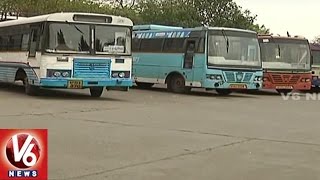 Motorists Facing Problems With RTC Hire Buses Parking On Roads  | Warangal | V6 News