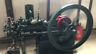 Starting a Ruston Proctor ZC Oil Engine 3hp