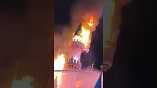 DISNEYLAND CASTLE BURST INTO FLAMES! 🔥
