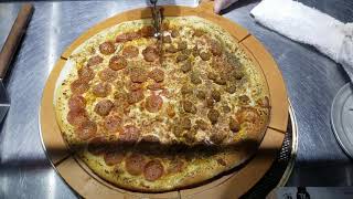 The Easiest Way To Cut A Pizza Into Equal Slices