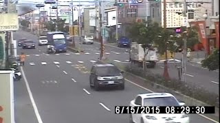 2015年6月15日彰化縣彰鹿路5段東崎里紅綠燈下車禍(備用)(影片由粉紅佳人檳榔所有請勿任意下載或剪接上傳)