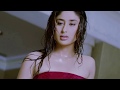 Download Hot Kareena Kapoor's sexy Images In Mp4 3Gp Full HD Video