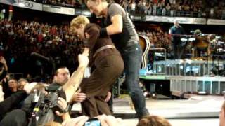 Springsteen - Dancing in the Dark , with his mom - The Spectrum October 20, 2009