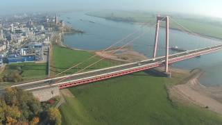 Drohne Rheinbrücke und Hafeneinfahrt Emmerich