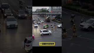 你的外賣員正在指揮交警...|潇洒闲谈