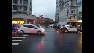 泰山路自小貨車擦撞行人 男童受傷送醫