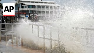 Category 1 Hurricane Debby closes in on Florida