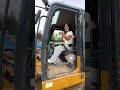 这一天天的，技术都不是用的【挖机小姐姐田田】 挖掘机 女司机 excavator