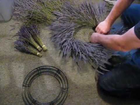 Making a Lavender Wreath - How to make a lavender Wreath Making a Lavender Wreath - How to make a lavender Wreath