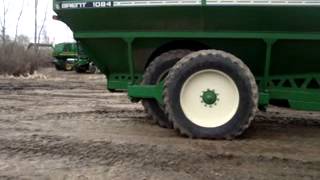 Brent 1084 Grain Cart Sold on ELS!