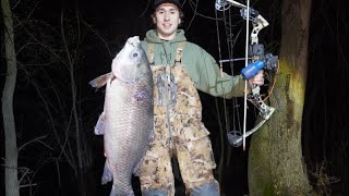 BOWFISHING The Mississippi River! (GIANT BUFFALO!)