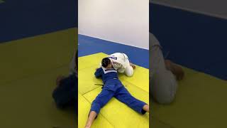 Judo Ne Waza (Kata Sankaku) один из вариантов переворота на удержание, ORTUS.KZ