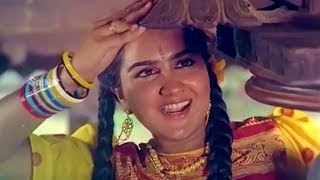 അയ്യോ എന്തുമാതിരി വീടാ ഇത് രസായിരിക്കണു | Urvashi Comedy Movie Scene