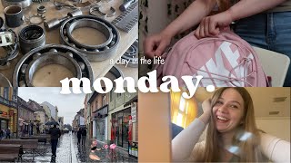 day in the life| Monday at the University of Transilvania