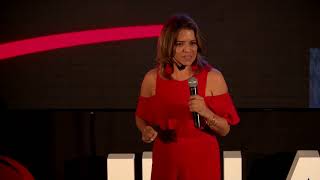 La importancia de ser migrante | Eunice Rendón | TEDxINACIPE