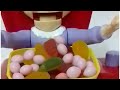 Asmr💫placing of gummies,strawberrycandy,lolipopcandy in grannys plate#satisfying#asmr