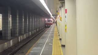 【シーメンスGTO→東洋IGBT・もうあの音は聞けない…】京急1000形1033編成(1033F) 日本橋駅にて撮影。