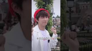 【LuDingaHao陆定昊】06/19/2021 抖音：一起扭屁股 证明自己的可爱！说好的在逃兄弟 小丑竟是我自己（ft. 薛八一）