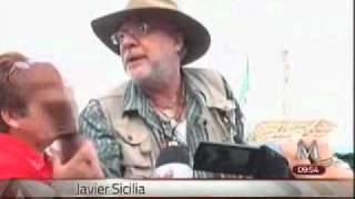 Javier Sicilia enfurece con dos reporteros