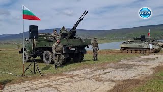 Многонационалната бойна група демонстрира способности на полигон „Ново село“ край Сливен