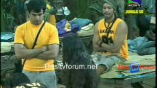 Iss Jungle Se Mujhe Bachao (26th August Part-1)