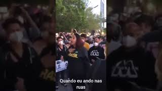 Brasileira relata situação do Brasil em discurso durante manifestação antirracismo nos EUA